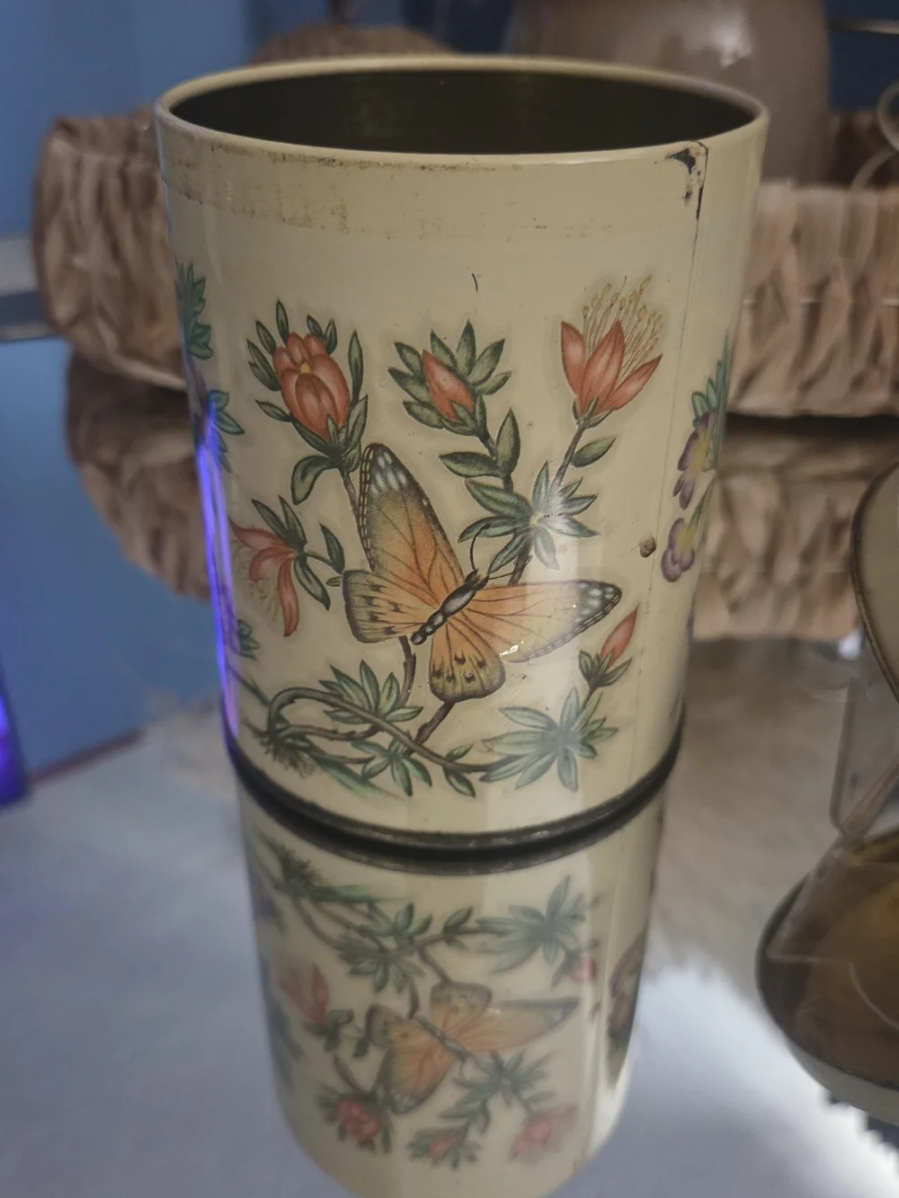Vintage Butterfly Floral Tin Container with Lid – Made in England – Daher Tin
